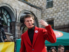 Караоке на майдані