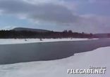 snowmobile-goes-over-water