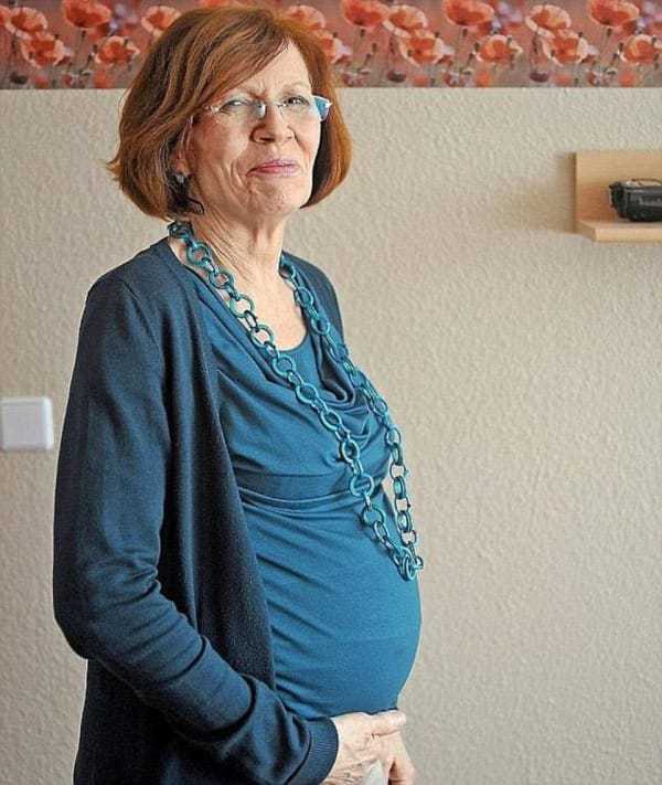 65-летняя мать 13 детей, родила еще четверню