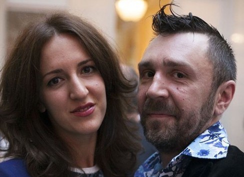 Шнуров з дружиною