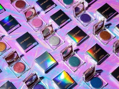 Кім Кардашьян косметика