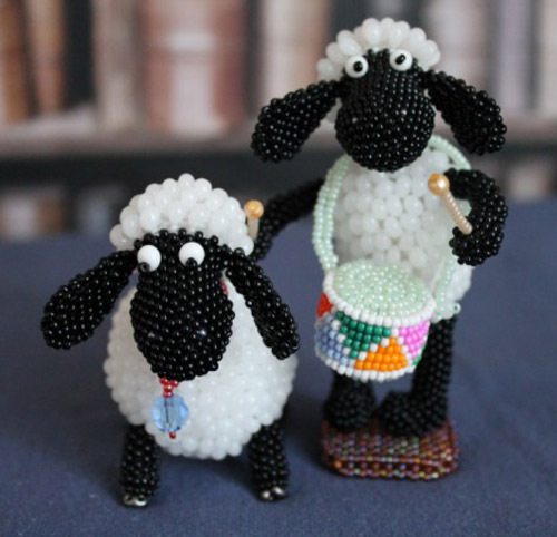Ржачные овечки из бисера