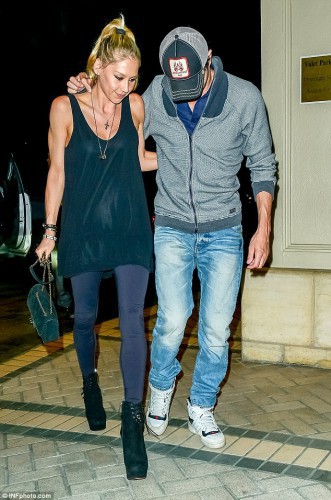 Енріке Іглесіас та Анна Курнікова