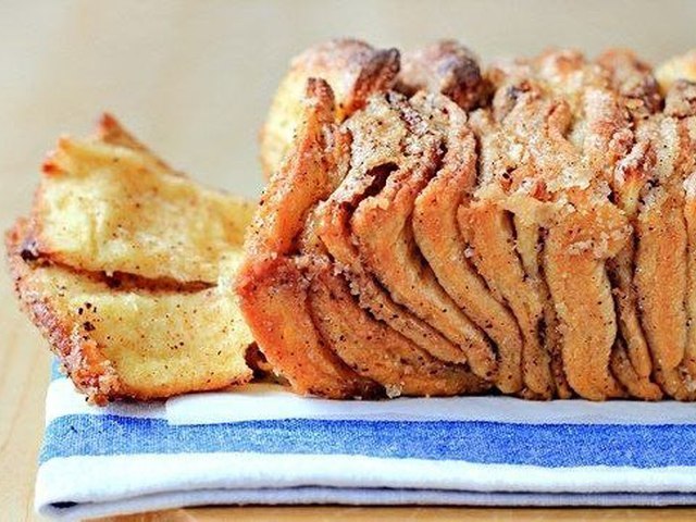 Воздушный хлеб с корицей рецепт с фото