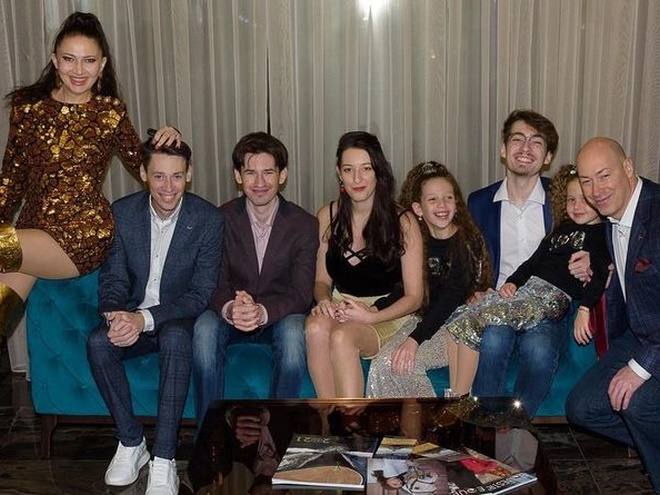 Дмитро Гордон приголомшив сумою, яку витрачає на утримання сім'ї за кордоном