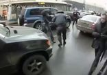 Дал в лицо полицейскому