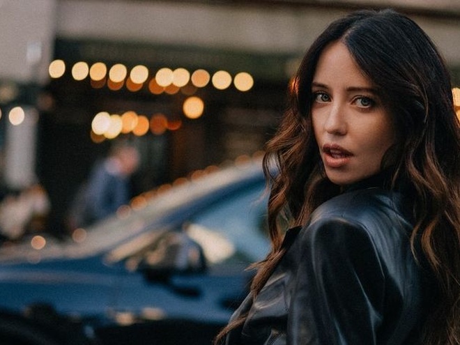 Селфі з коханим: Дорофєєва запостила фото поцілунку з Кацуріним