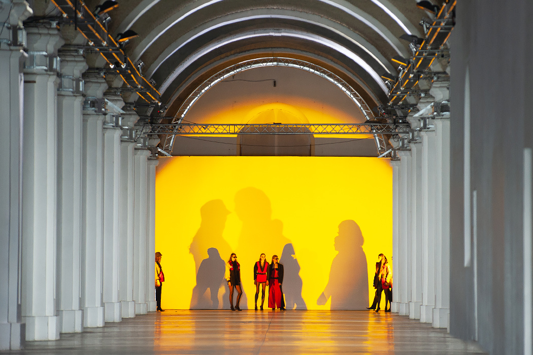 POSTUSHNA Re-Fashion for DHL