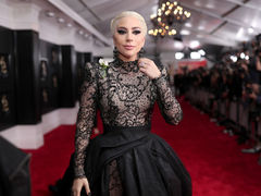 Леди Гага обручальное кольцо