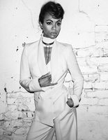 Зои Салдана в образе Принса для The Edit