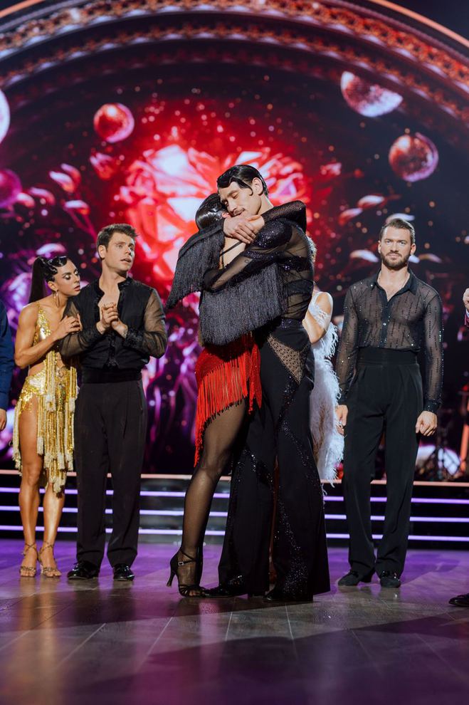 Танці з зірками