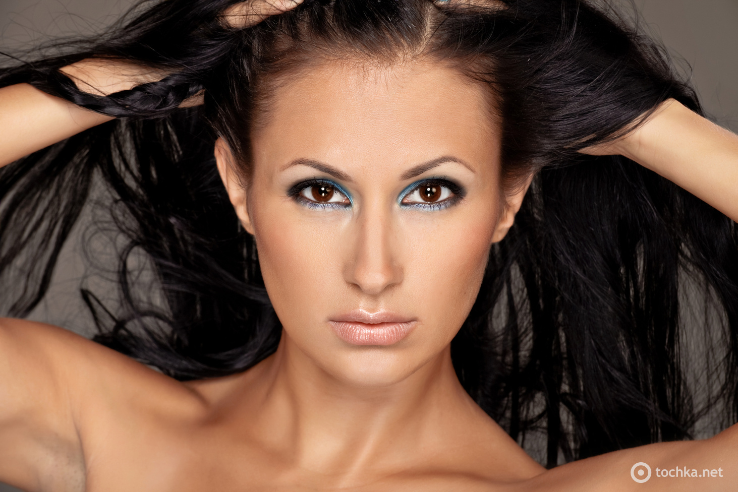 Дневной макияж для брюнеток