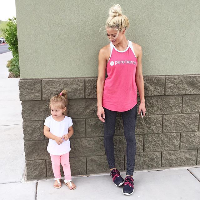 Фітнес-мама alexajeanfitness