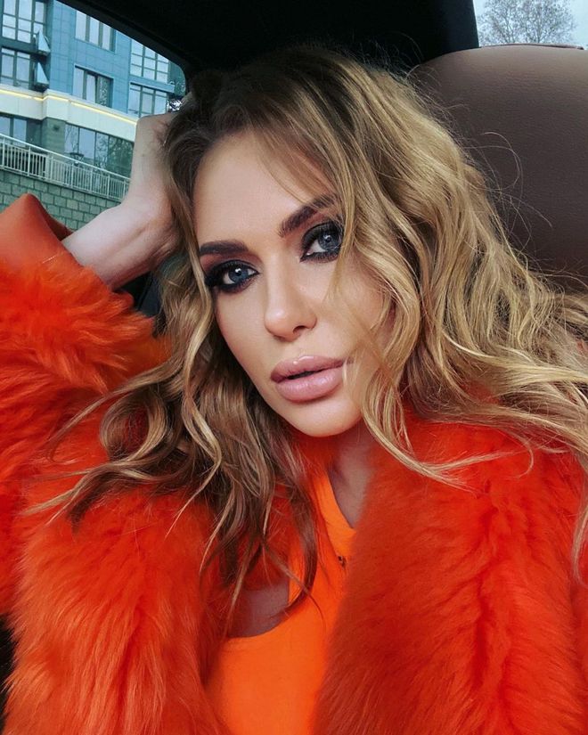 Слава Каминская