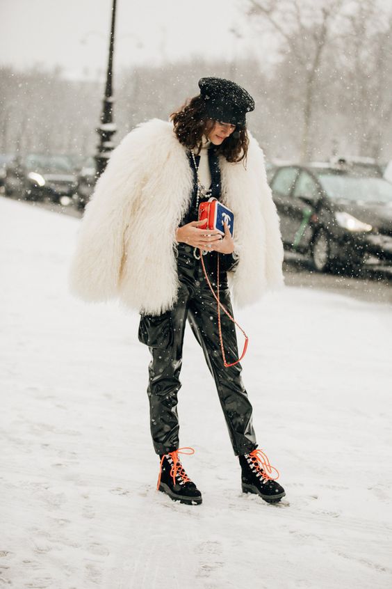 Теплая обувь на зиму: треккинговые ботинки