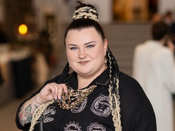 Alyona Alyona викрила схему шахраїв, які діють від її імені