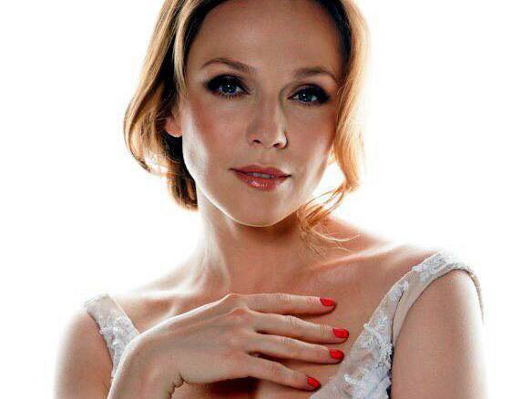 Альбіна Джанабаєва