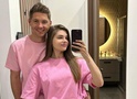 22-річна дружина Остапчука засвітила фігуру у купальнику