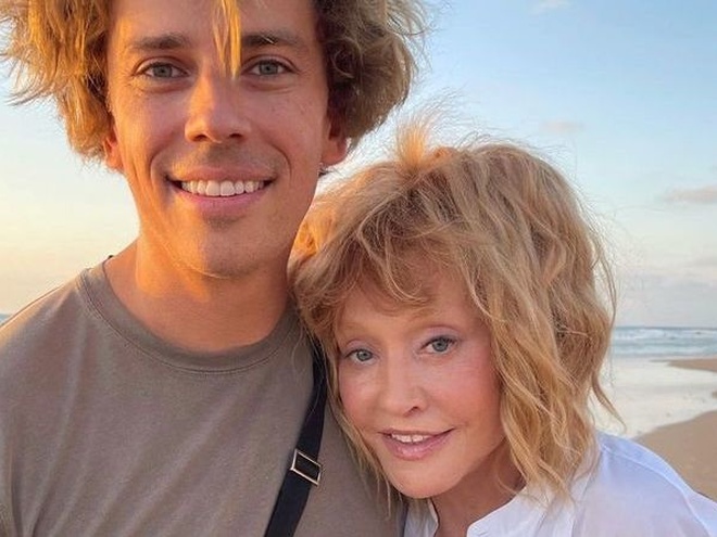 "12 років узаконеного щастя": Галкін присвятив річниці з Пугачовою застільне фото