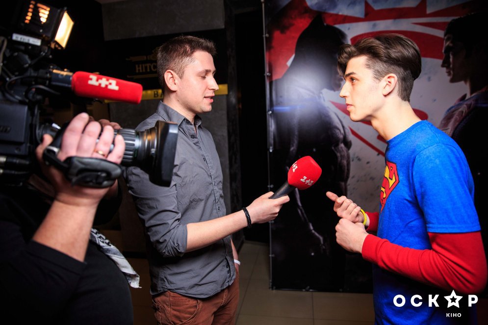 Бэтмен против Супермена премьера