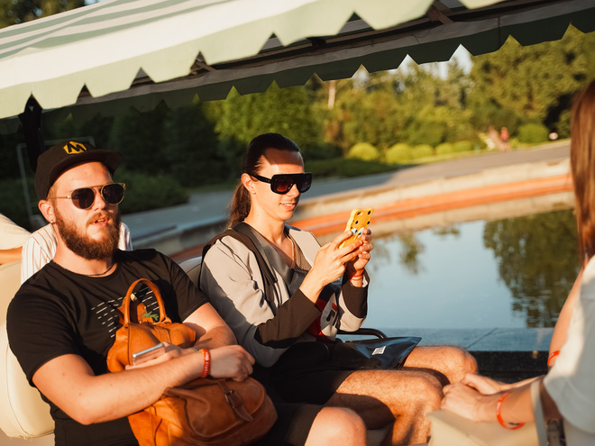 Киевская Точка G: On I Ona впервые создали иммерсивное шоу в ботсаду