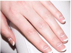 Французский маникюр: 10 оригинальных идей