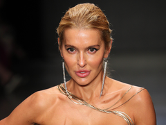 Українська актриса Анна Буткевич на подіумі New York Fashion Week