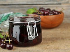 Вишневое варенье с косточками: бабушкин рецепт