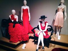 "Оскар де ла Рента: світ його легендарного стилю"