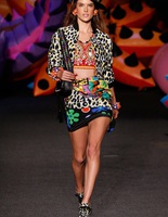 Круизная коллекция Moschino 2017
