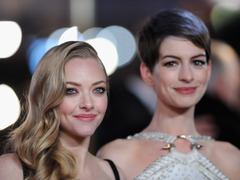 Amanda Seyfriend; Anne Hathaway