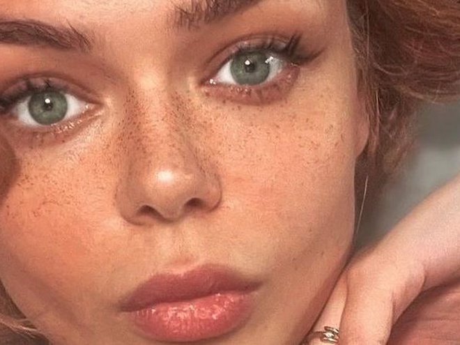 Гросу показалася в обтислій сукні й зазначила, який знак зодіаку любить