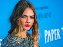 Макияж Кары Делевинь с премьеры фильма "Бумажные города"