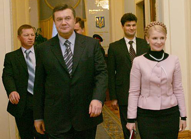 Лідер БЮТ Юлія Тимошенко і лідер Партії регіонів Віктор Янукович