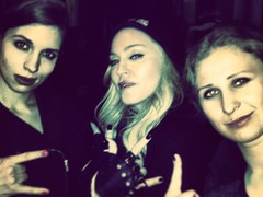Мадонна і Мадонна и Pussy Riot 
