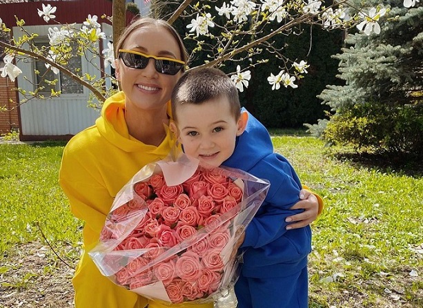 Анна Ризатдинова с сыном Романом
