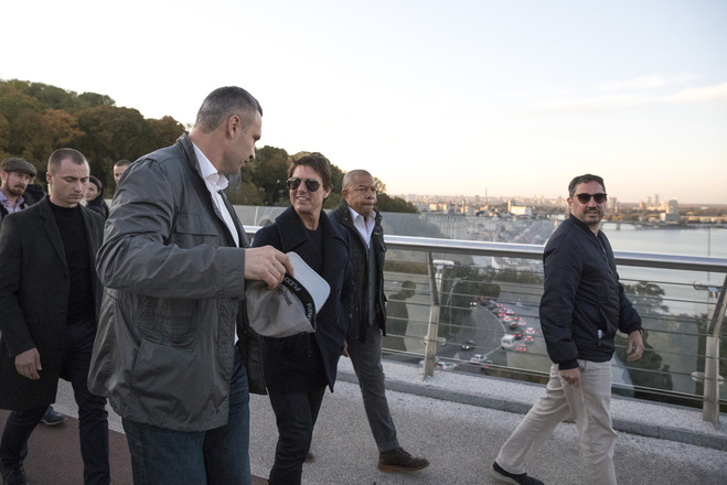 Виталий Кличко устроил Тому Крузу экскурсию по Киеву