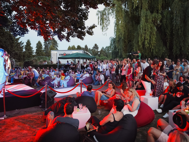 Киевская Точка G: On I Ona впервые создали иммерсивное шоу в ботсаду