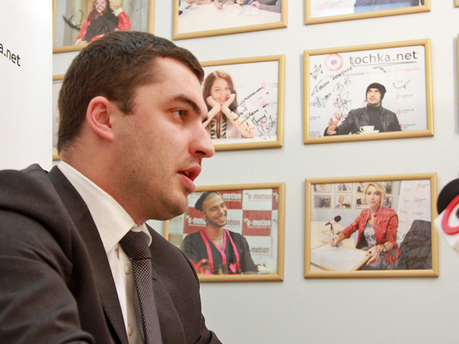 Євген Ларін