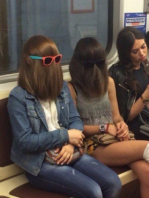 Странные люди в метро