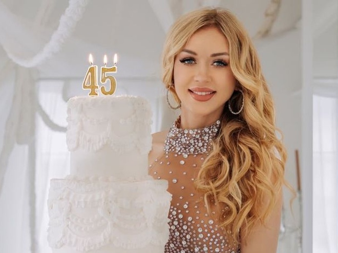 Наталія Валевська показала, як зустріла 45-річчя в Одесі