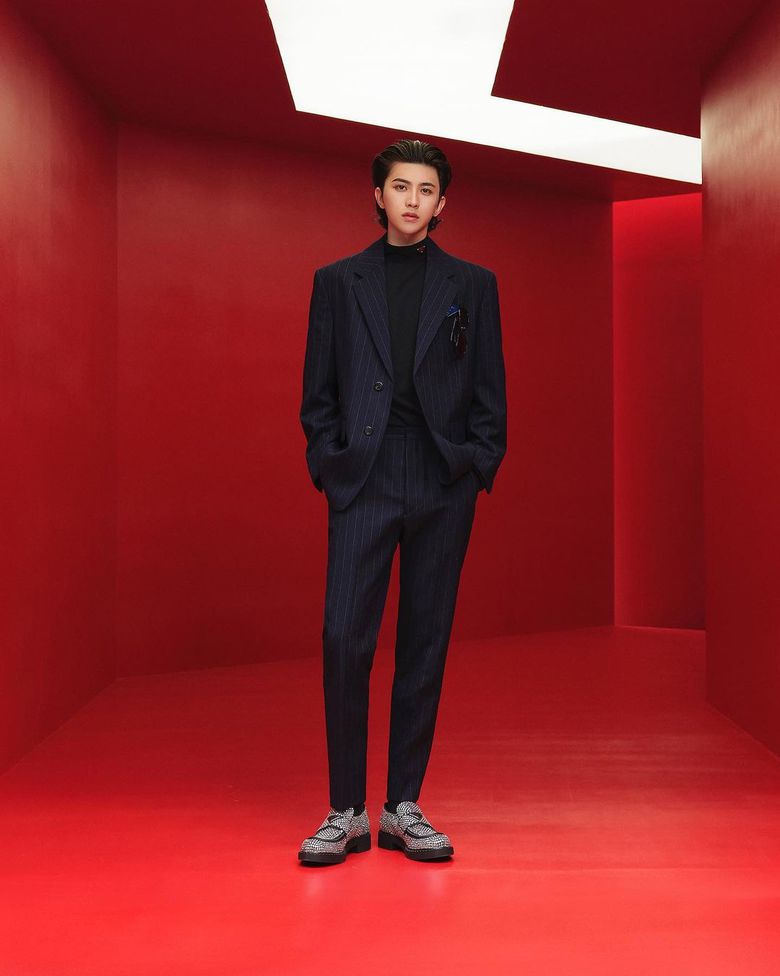 Prada весна-лето 2022