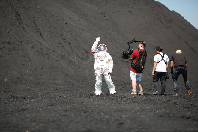 Арсен Мірзоян на зйомках кліпу "Незнайомці"