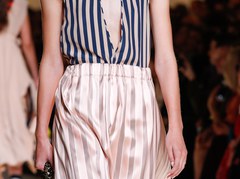 Мода весна-лето 2017: как носить полоску (фото)