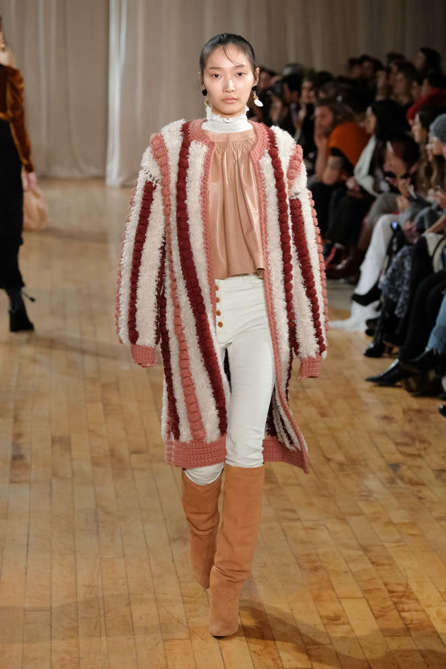 Джинсы с высокой посадкой