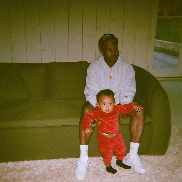 Сімейні фото Кім Кардашьян (Instagram)