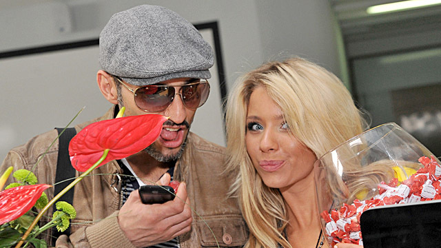 Девушка Блонда и Kishe