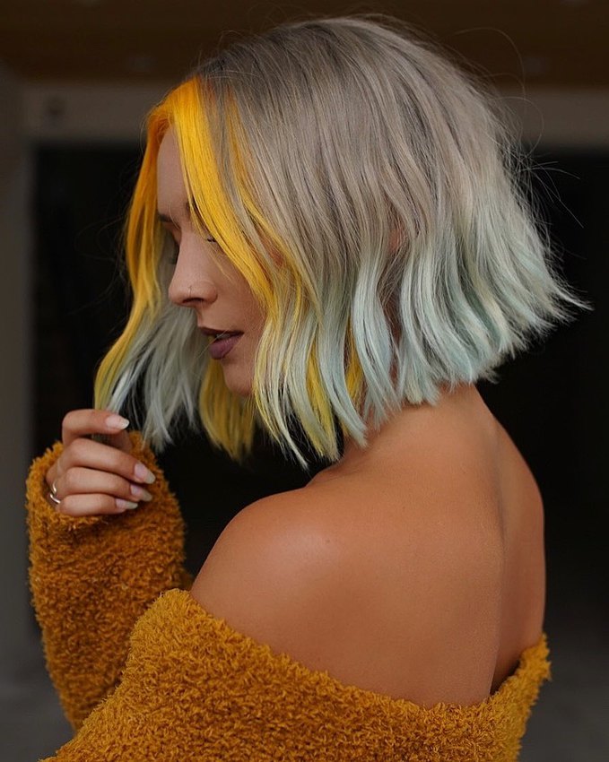 Яркие цвета волос — модное окрашивание 2021