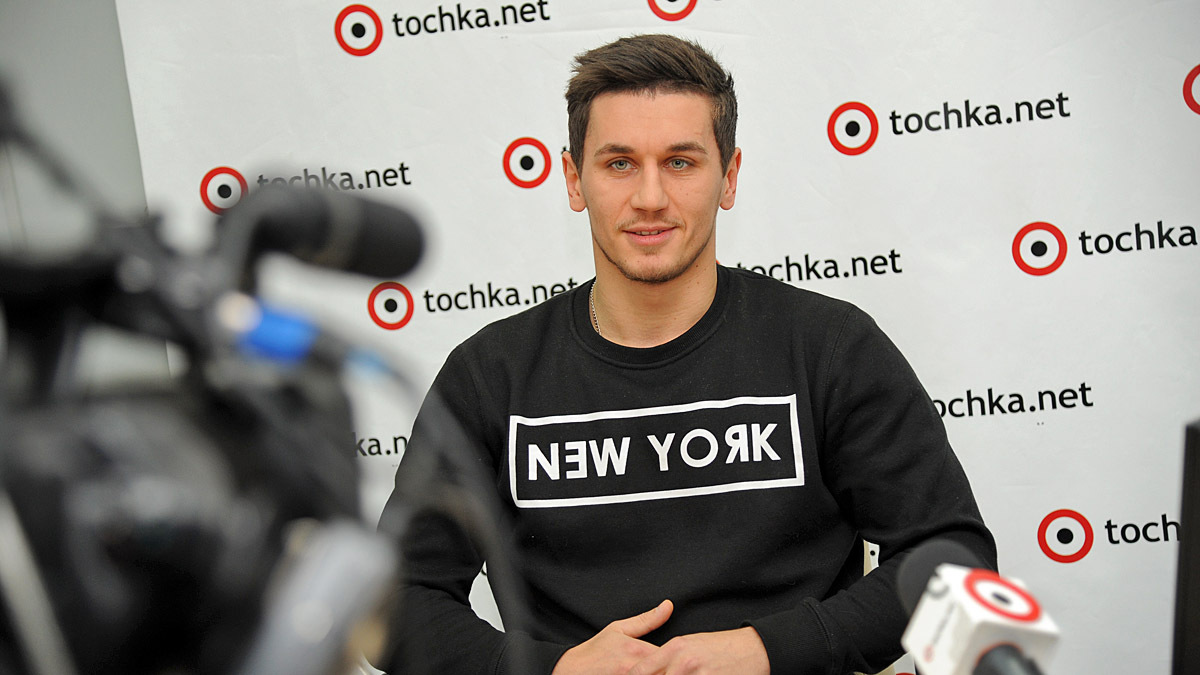 Олег Татаринов