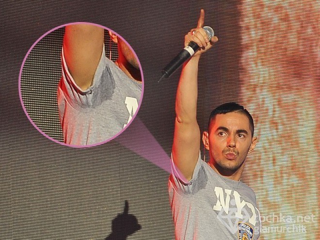 Тимур Родригез вспотел